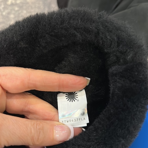 UGG MONDRI OVER THE KNEE BOOT IN SOFT SHEEPSKIN 4 INCH WEDGE - Picture 13 of 13